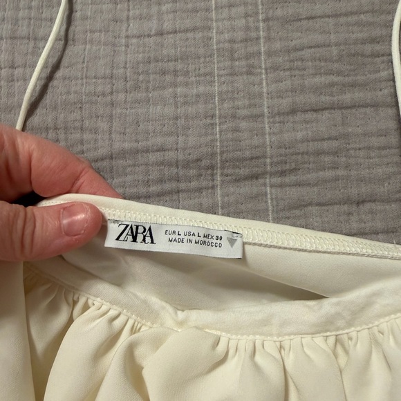 ZARA WOMAN SS22 VOLUMINOUS TOP CROPPED OYSTER WHITE - Picture 3 of 3